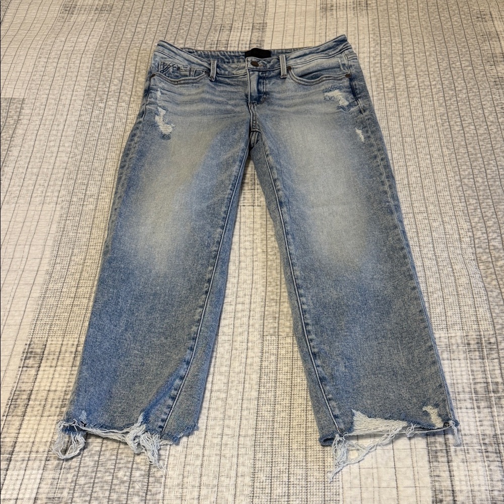 Buckle black size 28 x 26 fit no. 53 cropped straight distressed blue jeans